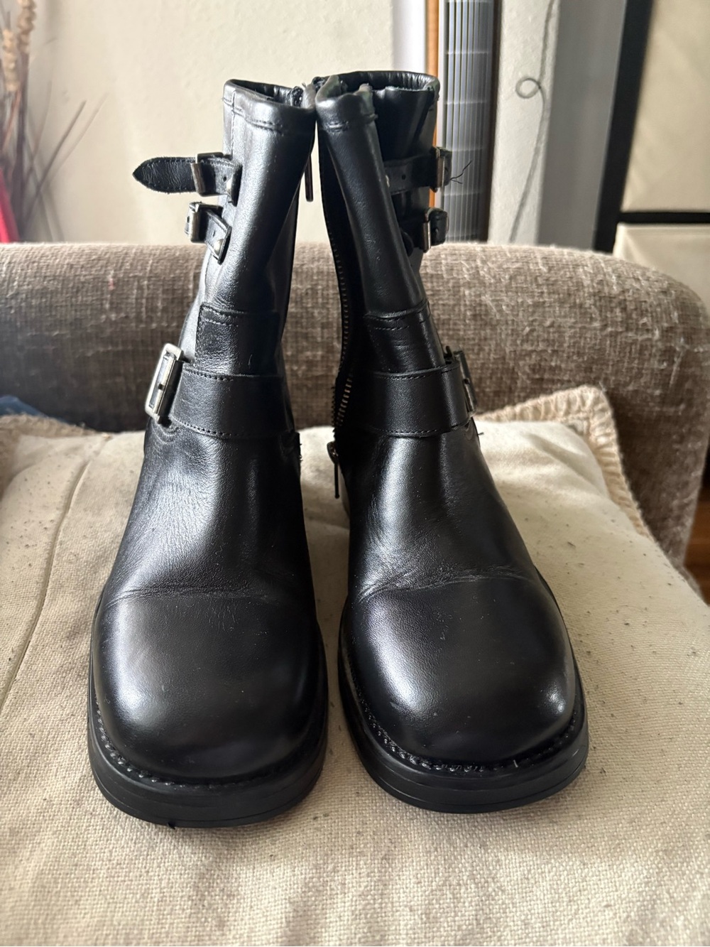 Steve Madden Black Leather Buckle Ankle Boots